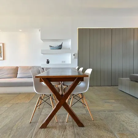 Archipelagotinos Holiday home *